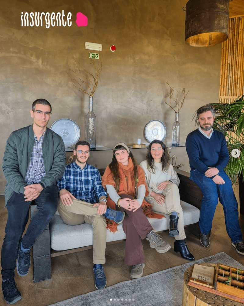 Equipa da Insurgente num pequeno-almoço em Santa Bárbara, Açores